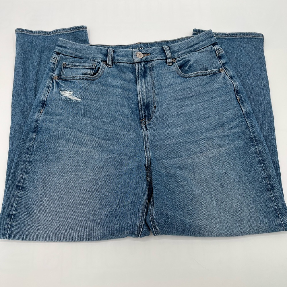 Womans American eagle outfitters curvy mom jeans size 12